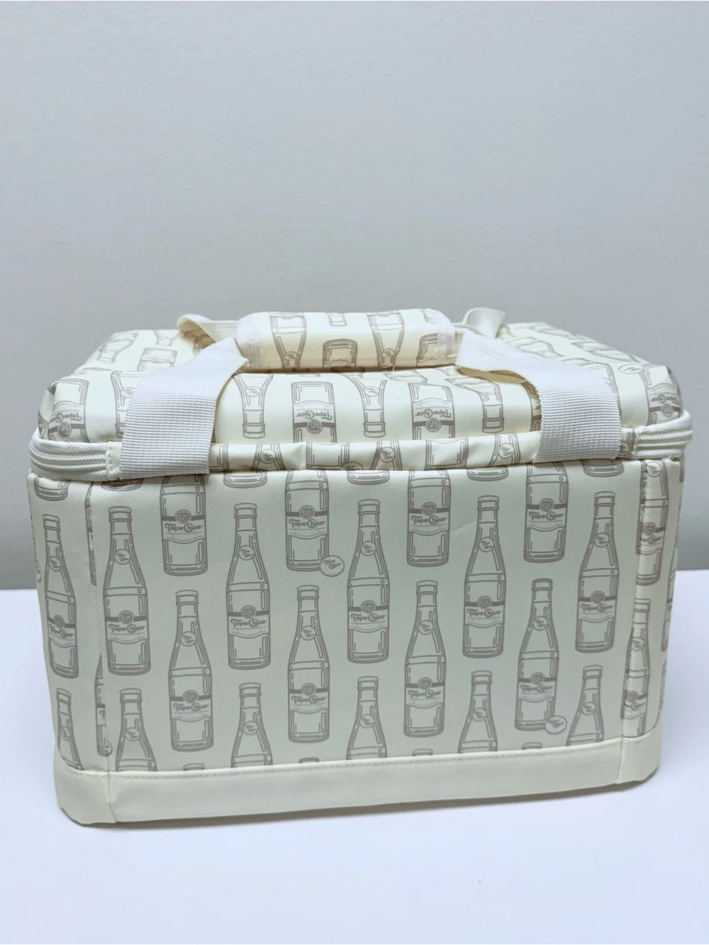 New Limited Release Picnic Time Topo Chico 12 Cans/4.5qt Soft-Sided Cooler